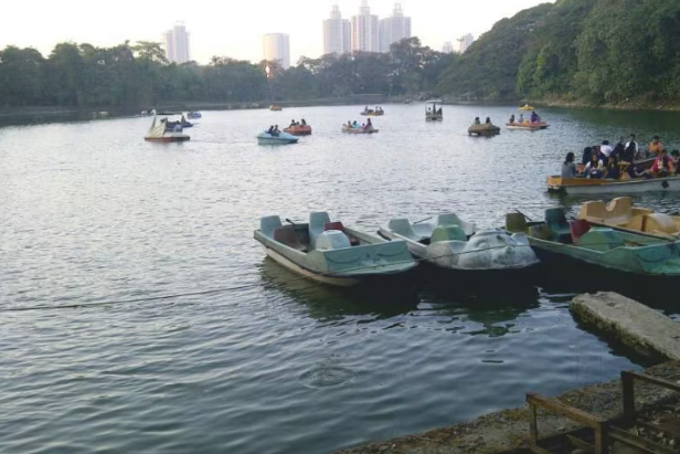 Chotha Kashmir Boat Club, Mumbai Suburban, Maharashtra - Vushii.com Chotha Kashmir Boat Club, Mumbai Suburban, Maharashtra - Vushii.com